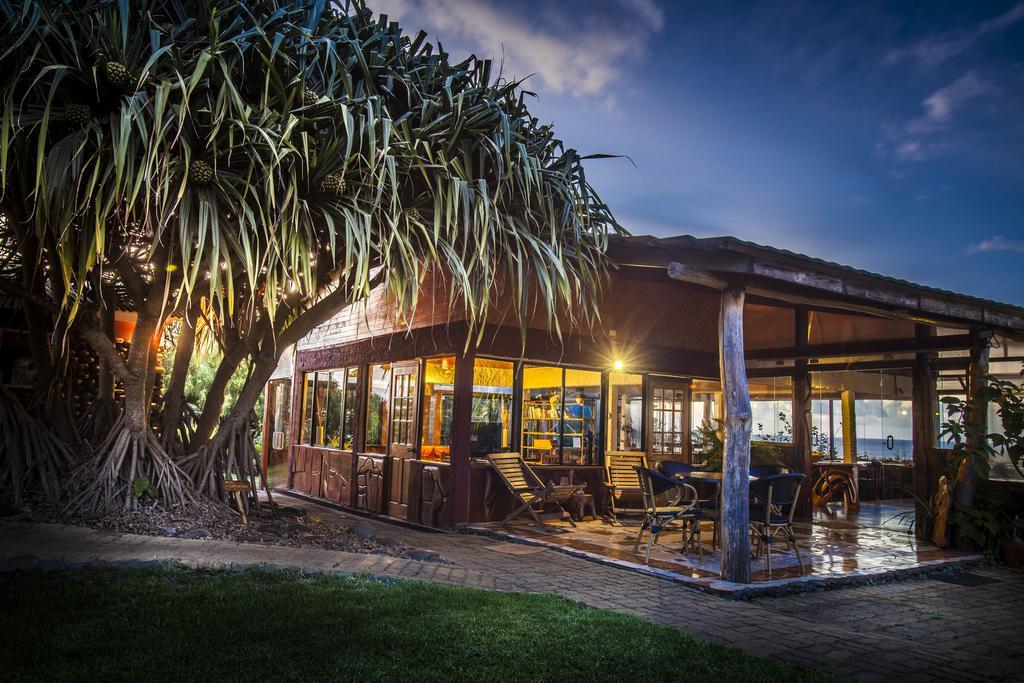 Pikera Uri Eco Lodge Hanga Roa Esterno foto
