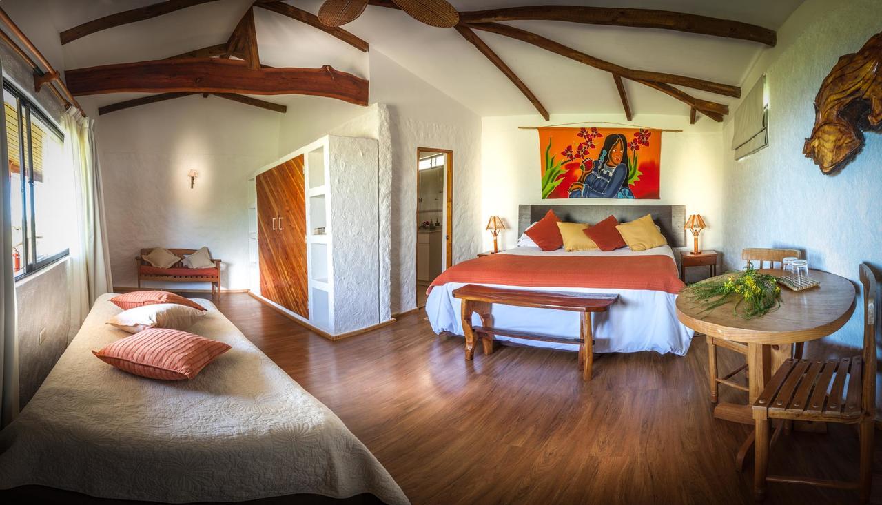 Pikera Uri Eco Lodge Hanga Roa Esterno foto