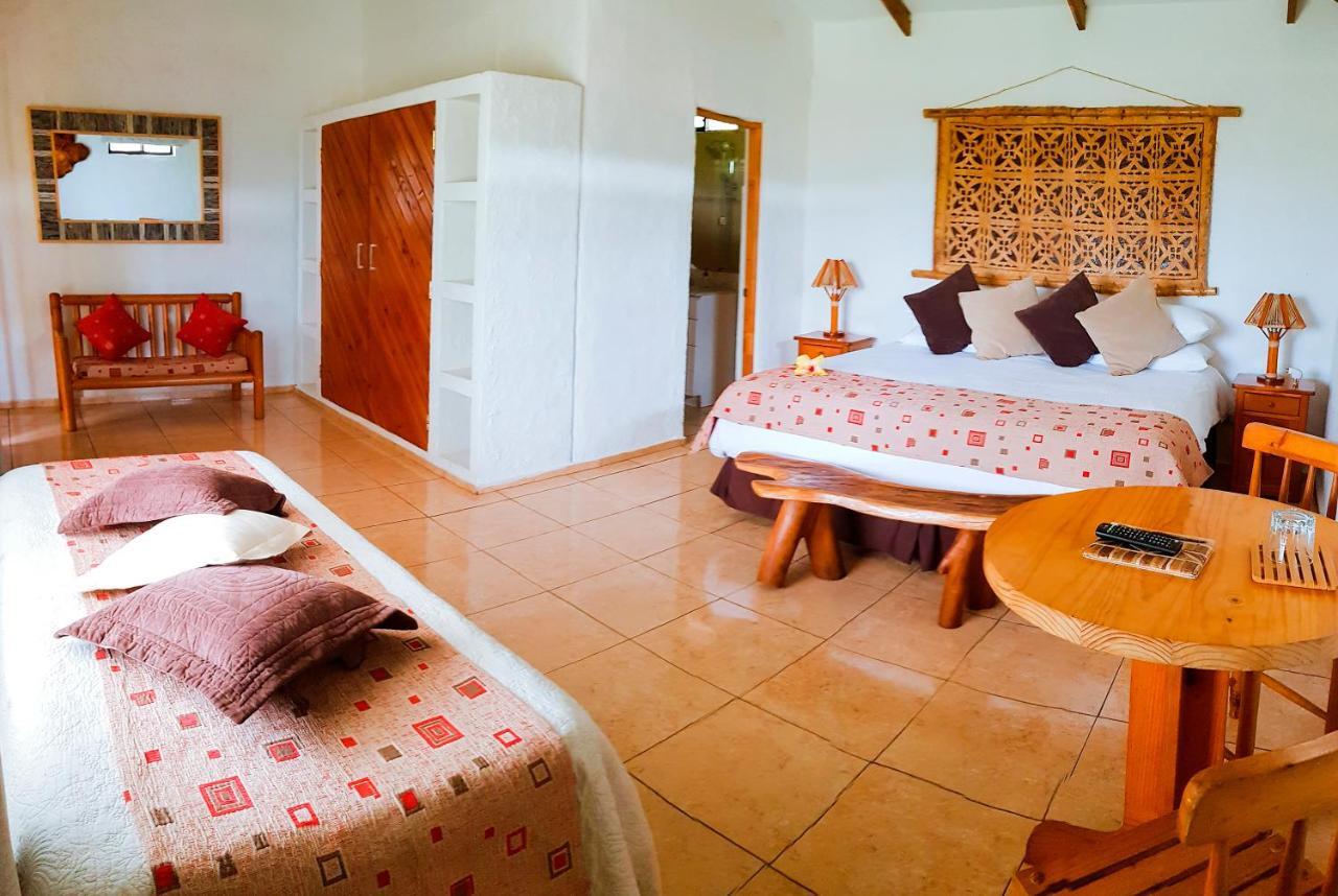 Pikera Uri Eco Lodge Hanga Roa Esterno foto