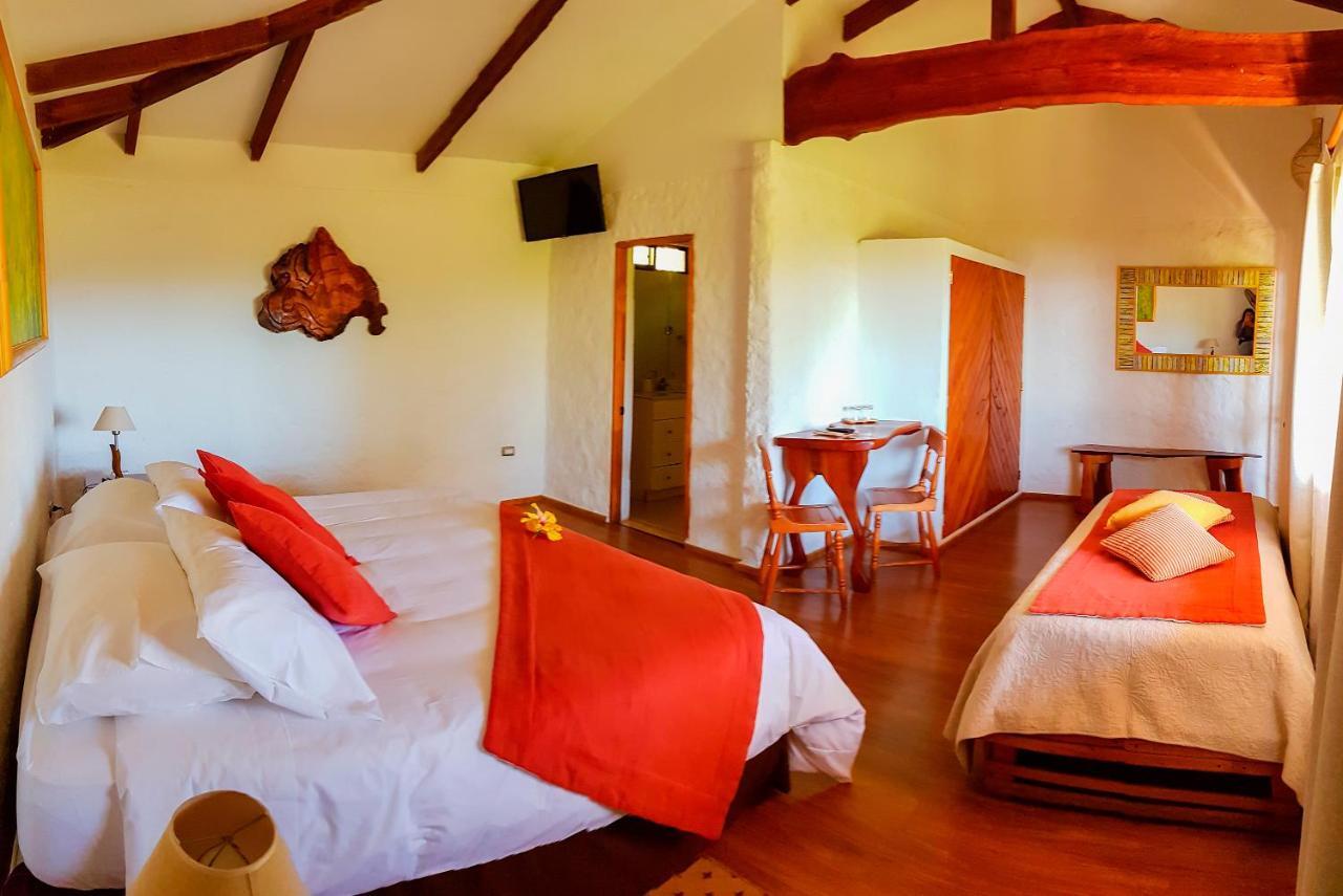 Pikera Uri Eco Lodge Hanga Roa Esterno foto